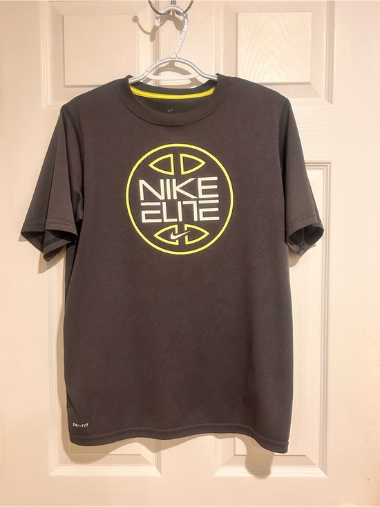 Nike Other - Nike Elite Kids Black Short-Sleeve T-Shirt with Neon Yellow Logo Sz. XL